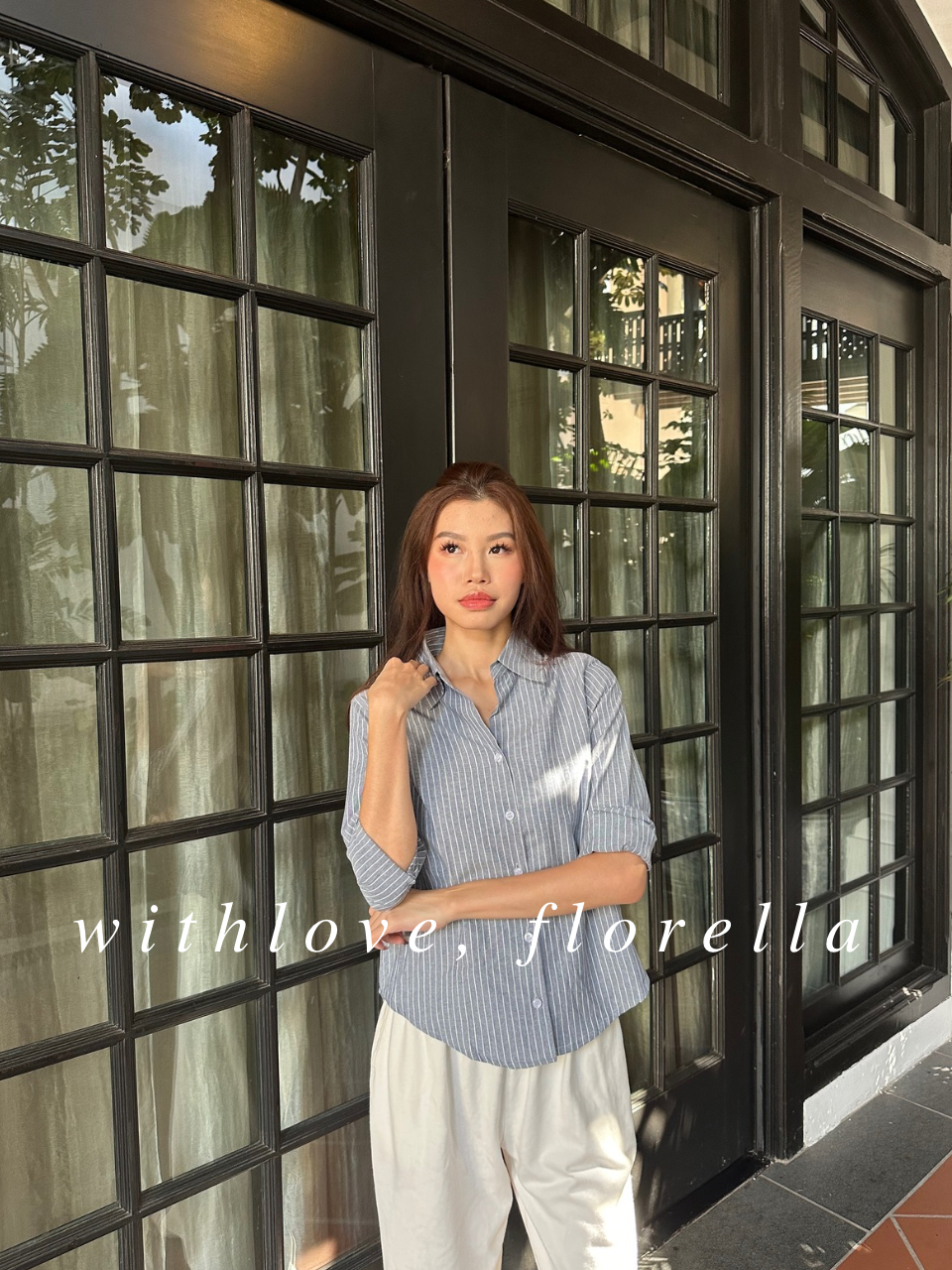 Boyfriend Oversized T-shirt (Khaki/Blue)