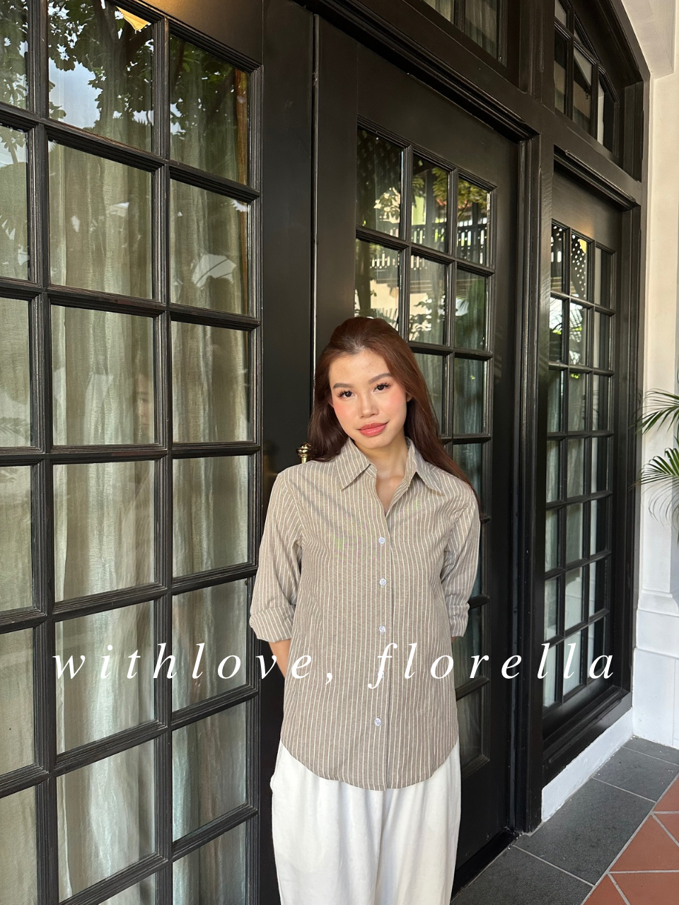 Boyfriend Oversized T-shirt (Khaki/Blue)